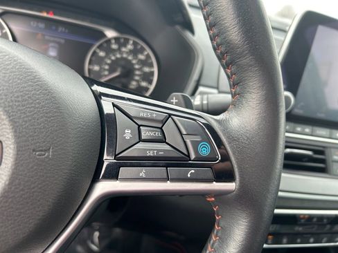 Used 2024 Nissan Altima 2.5 SR image 33