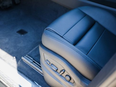 Certified 2026 Porsche Cayenne AWD/4WD image 14