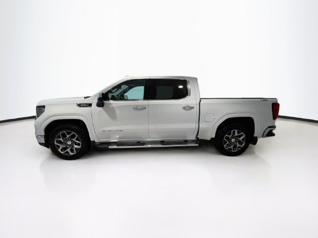 Used 2022 GMC Sierra 1500 SLT w/ SLT Premium Plus Package AWD/4WD image 4