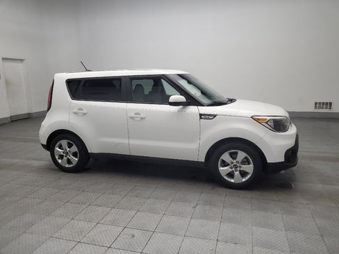 Used 2018 Kia Soul image 11