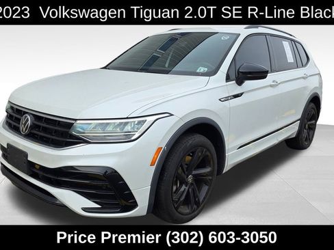 Used 2023 Volkswagen Tiguan SE R-Line image 1