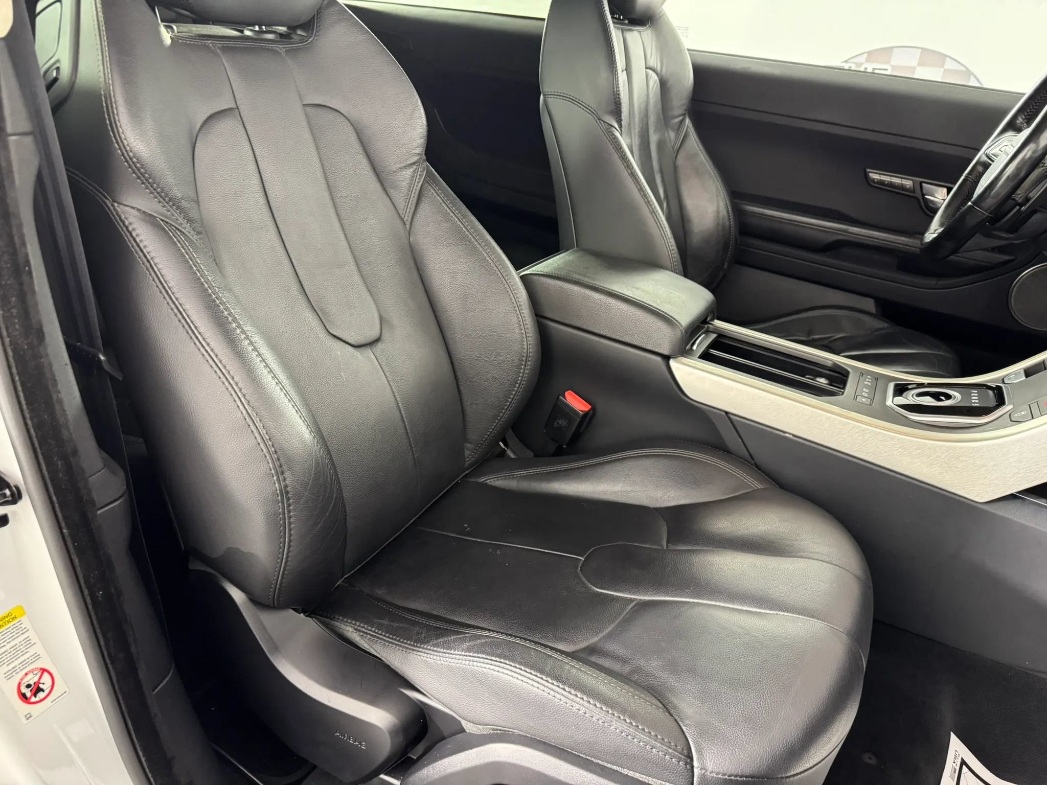 Used 2012 Land Rover Range Rover Evoque Pure Plus AWD/4WD image 30
