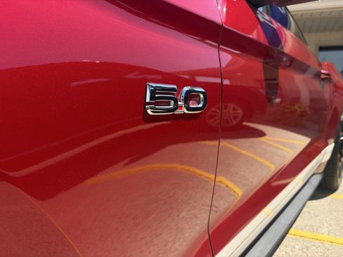 Used 2021 Ford Mustang GT Premium w/ GT Performance Package RWD image 7