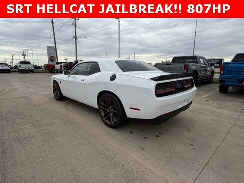 Used 2023 Dodge Challenger SRT Hellcat w/ Driver Convenience Group image 3