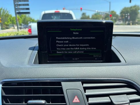 Used 2018 Audi Q3 2.0T Premium Plus w/ Premium Plus Package AWD/4WD image 11