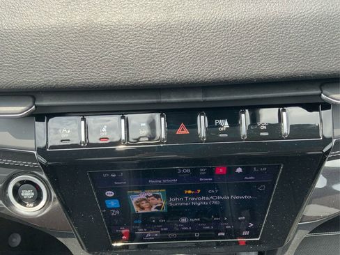 Used 2022 Jeep Grand Cherokee Altitude image 23