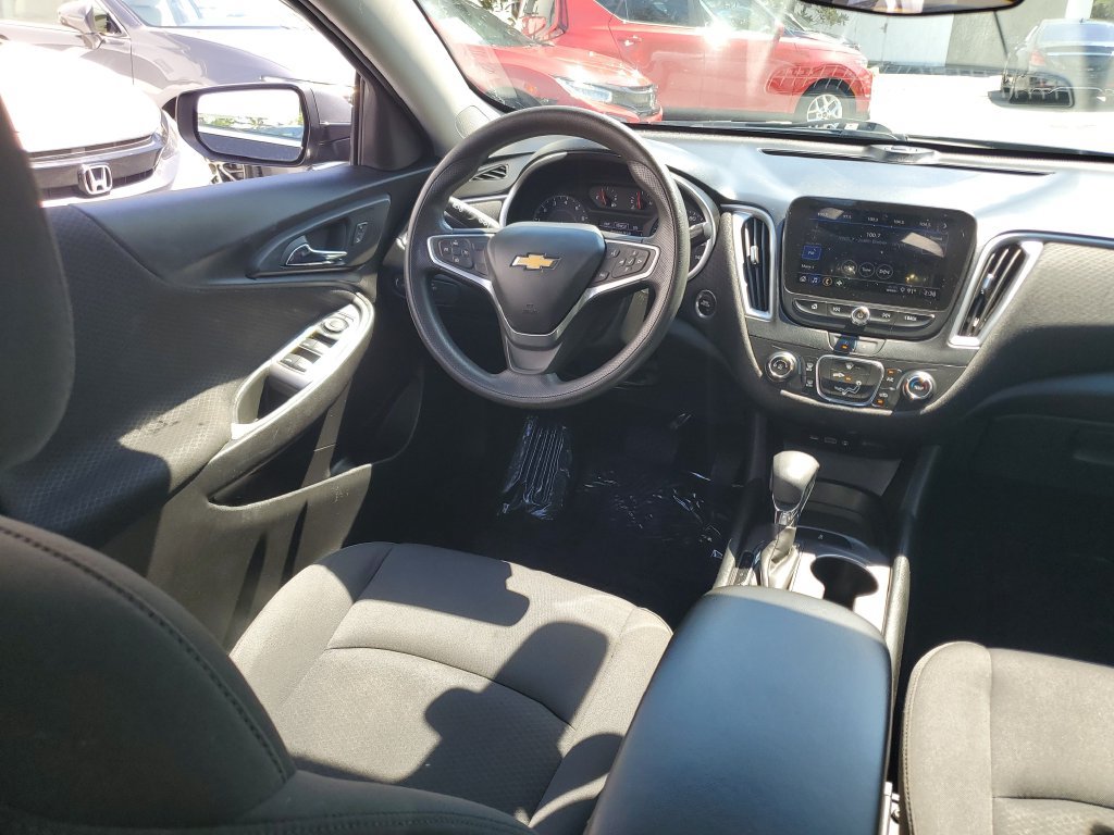 Used 2022 Chevrolet Malibu LS FWD image 13