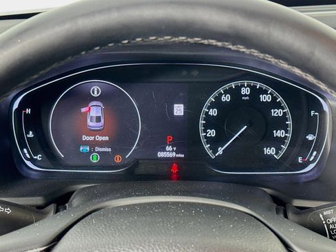 Used 2018 Honda Accord Touring image 14