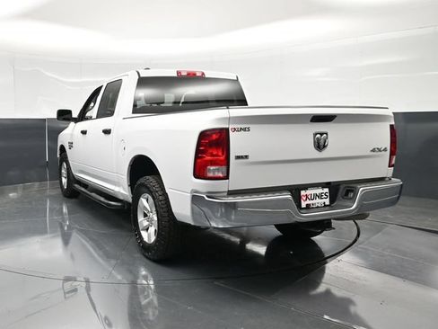 Used 2022 RAM 1500 Classic SLT AWD/4WD image 10