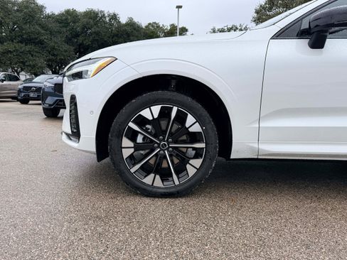 New 2026 Volvo XC60 B5 Plus w/ Protection Package Premier image 10