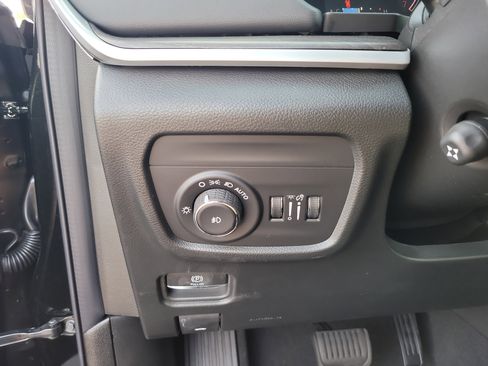 New 2025 Jeep Grand Cherokee L Limited w/ Luxury Tech Group II image 23