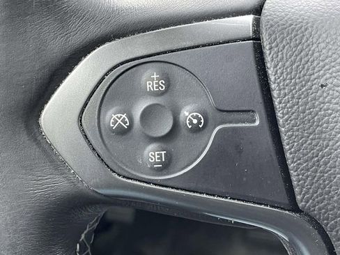 Used 2018 Chevrolet Silverado 1500 LT w/ All Star Edition image 18