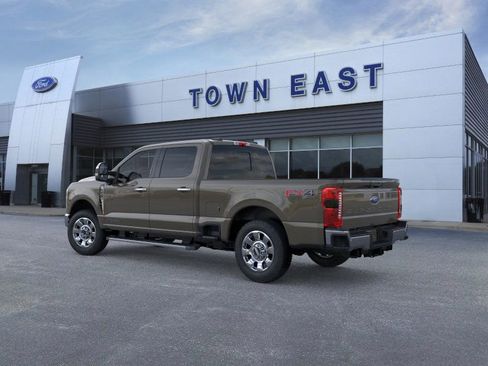 New 2026 Ford F250 Lariat w/ Chrome Package image 4
