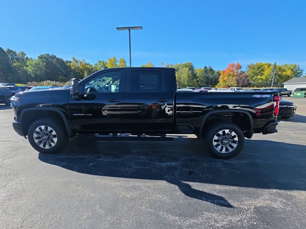 New 2026 Chevrolet Silverado 2500 Custom w/ Custom Value Package AWD/4WD image 4