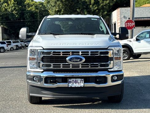 New 2025 Ford F250 XLT w/ F-250 >10K GVWR Package image 8