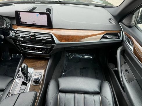 Used 2019 BMW 540i xDrive AWD/4WD image 25
