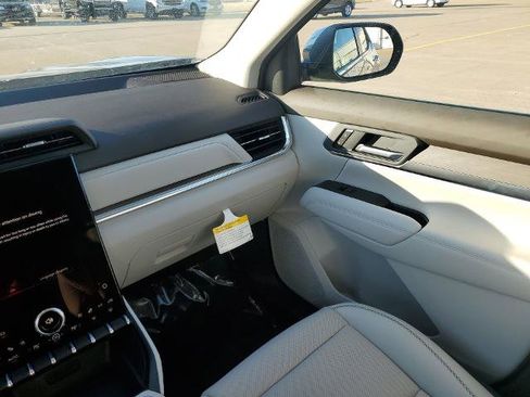 New 2026 GMC Terrain Denali image 11