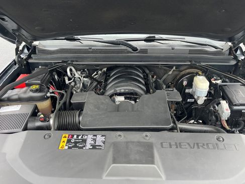 Used 2020 Chevrolet Suburban LS AWD/4WD image 27