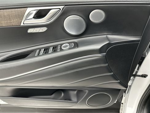 Certified 2026 Genesis GV80 3.5T Advanced AWD/4WD image 13