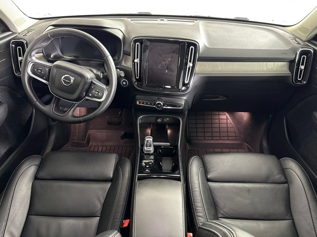 Used 2023 Volvo XC40 B5 Ultimate w/ Protection Package Premier AWD/4WD image 13