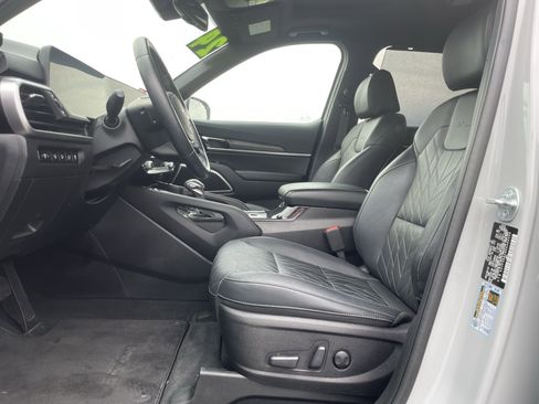 Used 2024 Kia Telluride EX X-Line AWD/4WD image 12