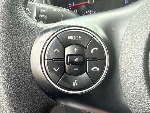 Used 2020 Kia Soul LX FWD image 22