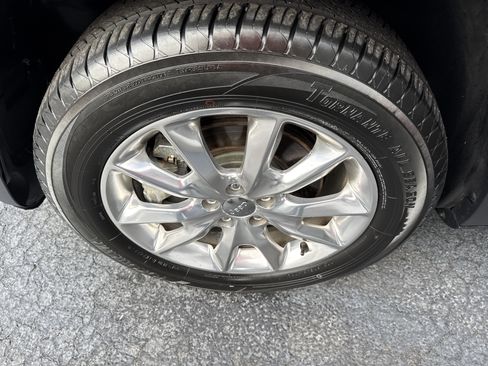 Used 2015 Jeep Cherokee Limited AWD/4WD image 31