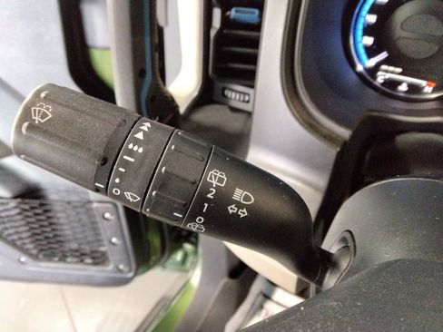 Used 2023 Ford Bronco Wildtrak image 16