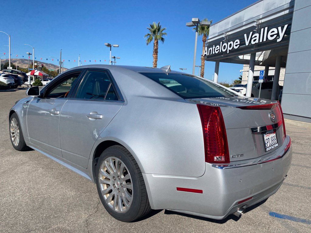 Used 2010 Cadillac CTS Premium RWD image 5