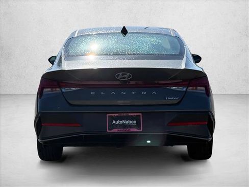 New 2026 Hyundai Elantra Limited FWD image 7