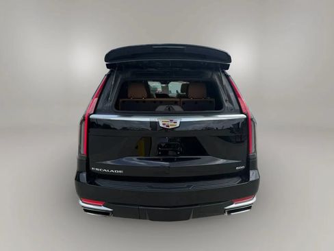 Used 2023 Cadillac Escalade Premium Luxury w/ LPO, Floor Liner Package AWD/4WD image 25