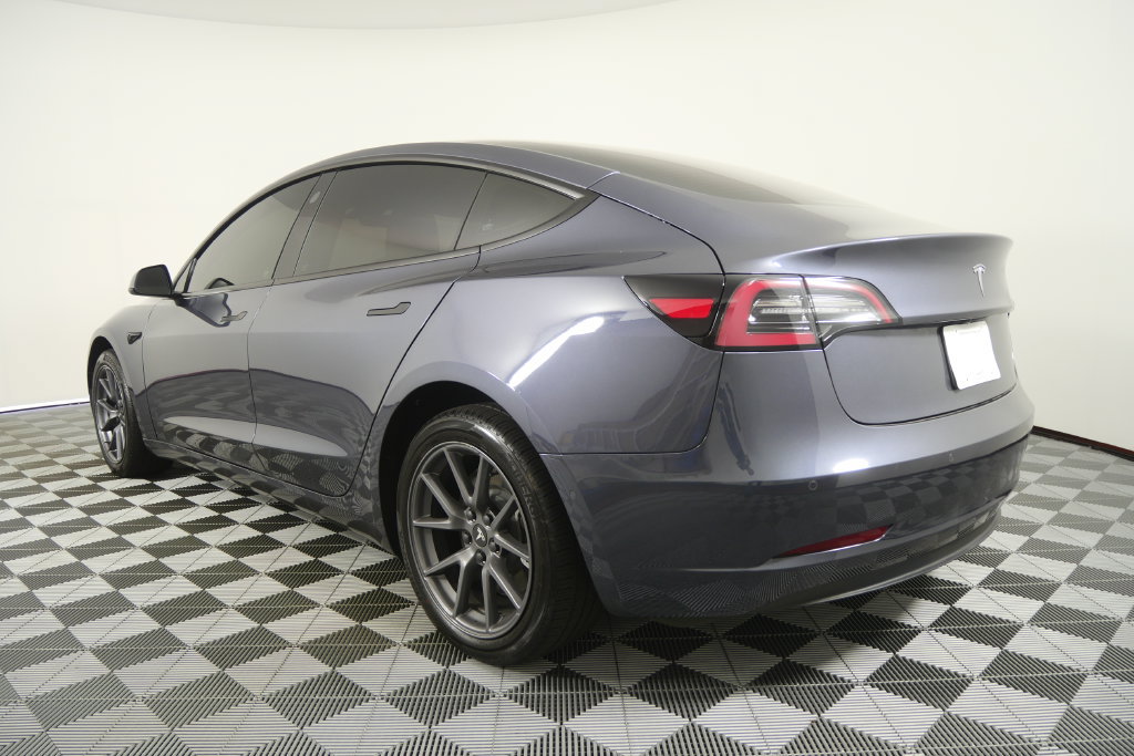Used 2022 Tesla Model 3 RWD image 6