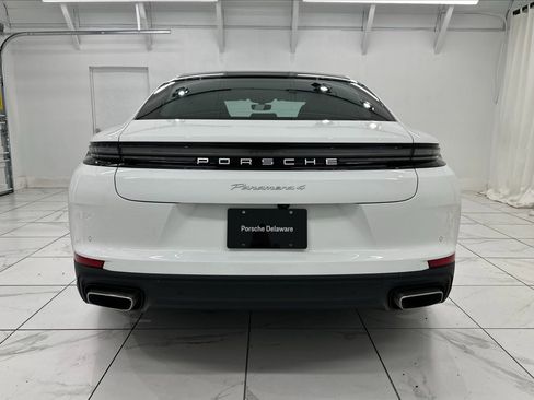 Certified 2024 Porsche Panamera 4 image 9
