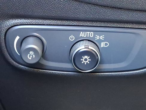 Used 2022 Chevrolet Equinox LT image 23