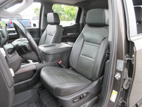 Used 2019 GMC Sierra 1500 Denali w/ Denali Ultimate Package AWD/4WD image 24