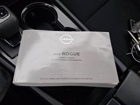 Used 2023 Nissan Rogue S AWD/4WD image 27