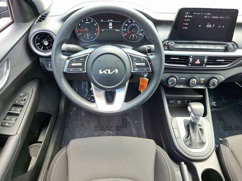 Used 2023 Kia Forte LXS FWD image 11