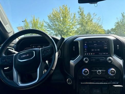 Used 2020 GMC Sierra 1500 SLE w/ SLE Value Package RWD image 19