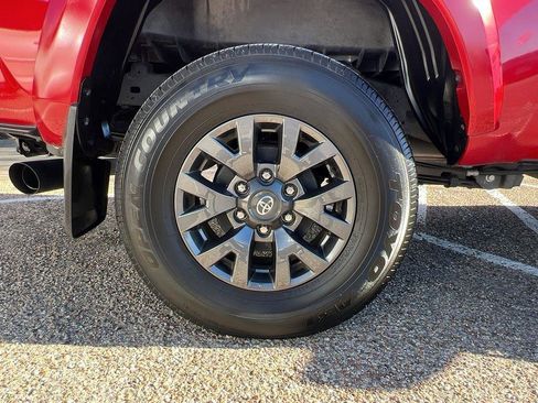 Used 2023 Toyota Tacoma SR5 image 6