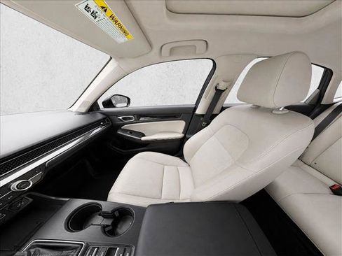 Used 2024 Honda Civic Touring image 14