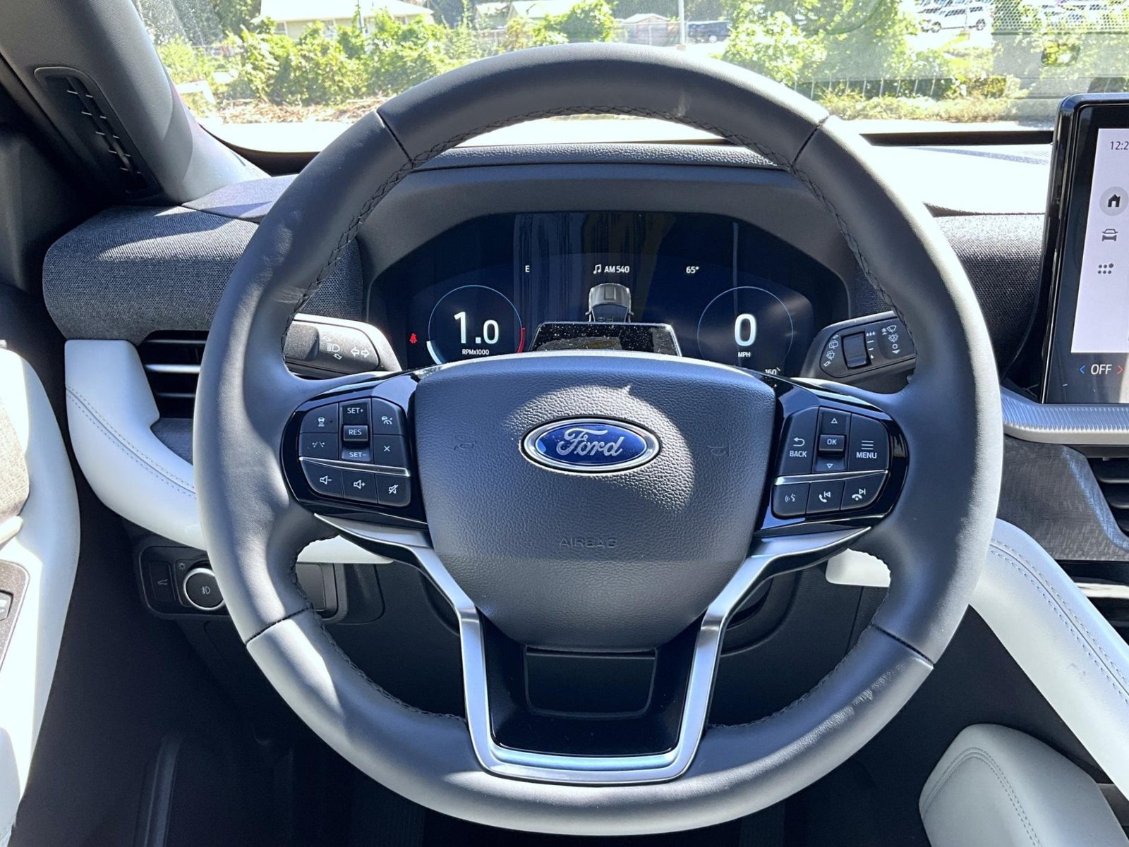 New 2027 Ford Explorer Platinum w/ 3.0L Ultimate Package AWD/4WD image 12