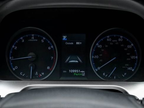 Used 2018 Toyota RAV4 XLE image 28