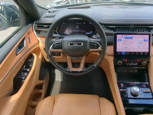 Certified 2023 Jeep Grand Cherokee L Summit AWD/4WD image 20