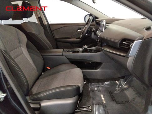 Used 2021 Nissan Rogue SV image 36