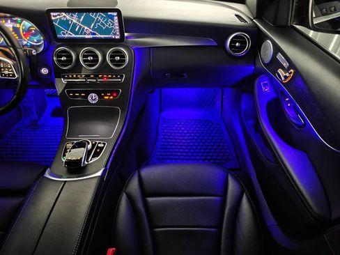 Used 2021 Mercedes-Benz C 300 4MATIC Sedan image 32