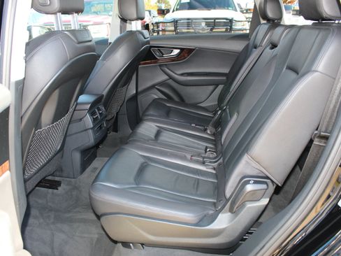 Used 2017 Audi Q7 3.0T Premium Plus image 15