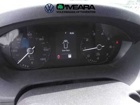 Used 2025 RAM ProMaster 2500 w/ Convenience Group FWD image 4