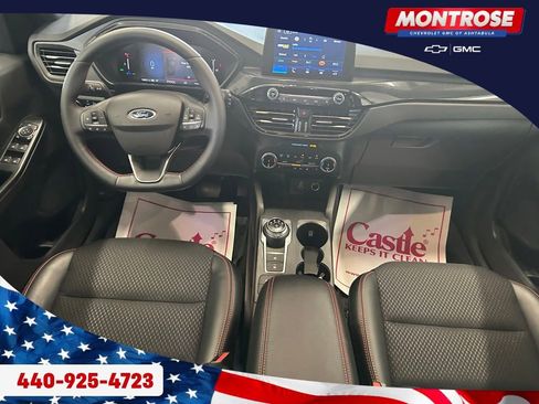 Used 2025 Ford Escape ST-Line w/ Cold Weather Package FWD image 25