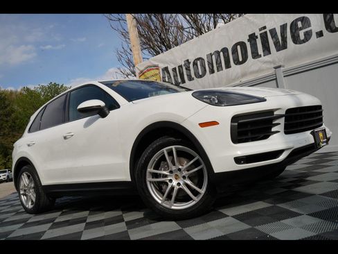 Used 2020 Porsche Cayenne AWD/4WD image 1