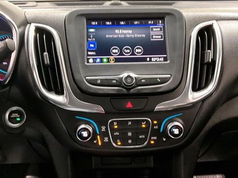 Used 2020 Chevrolet Equinox LT image 15